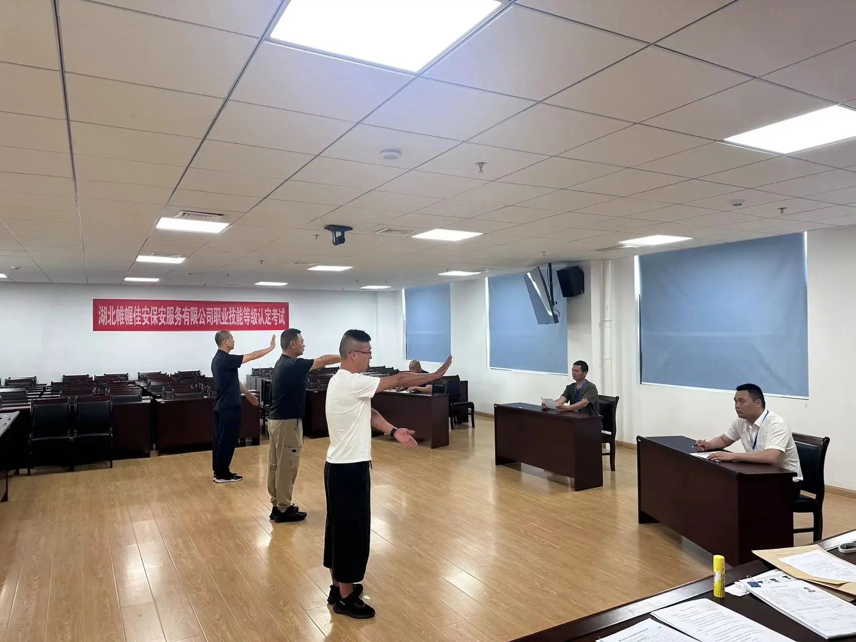 220c9b9752f5cd444dc97501404a57ef 220c9b9752f5cd444dc97501404a57ef