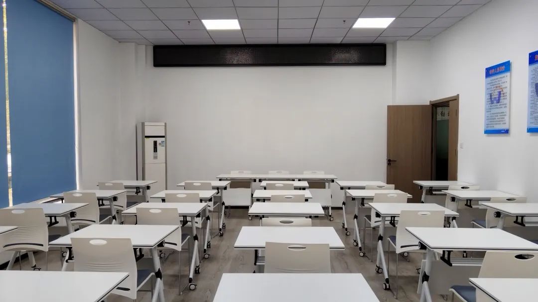 470650fc84f95af9b3825be32fda595d 470650fc84f95af9b3825be32fda595d