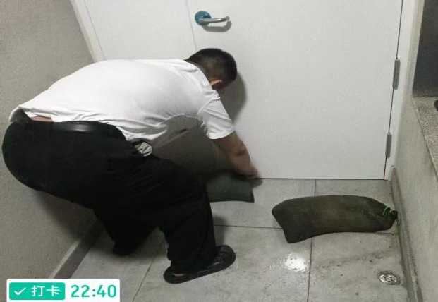 c50d0bb88ab50eb0a1b79831e96ad4d7.png